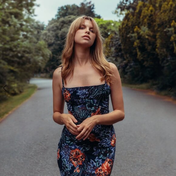 Rocky Stretch Burnout Velvet Floral Dress With Spaghetti Straps - Picture 2 of 3